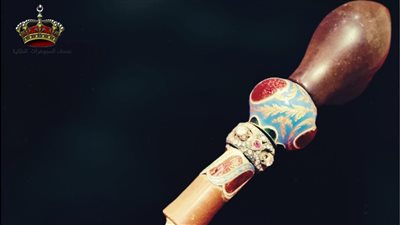 متحف المجوهرات بالإسكندرية يعلن عرض مبسم شيشة للملك فاروق