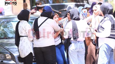 انتهاء امتحاني الكيمياء والجغرافيا لطلاب الثانوية العامة