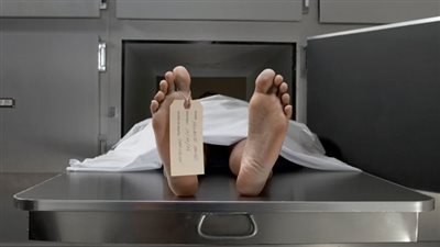 تفاصيل وفاة سيدة دهسًا أسفل عجلات سيارة نقل في المنيا | بث مباشر