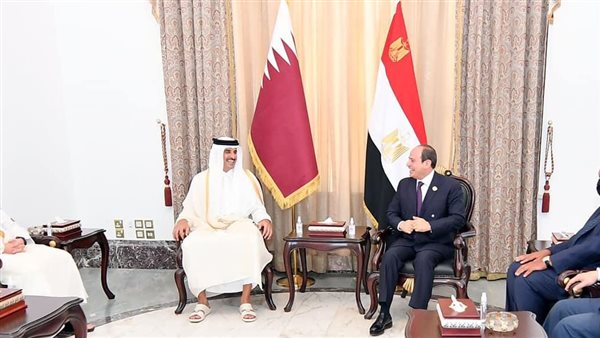 السيسي وتميم في لقائهما