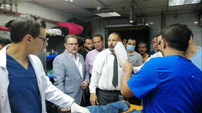 بعد إصابة طالب في حادث سير.. رئيس جامعة الأزهر يحث الطلاب على استخدام سلالم المشاة