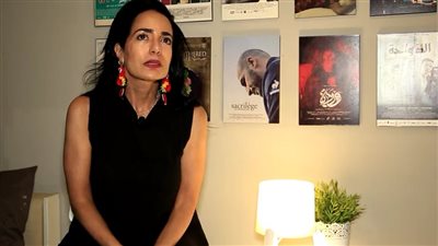 كريمة منصور: علمت منى زكي وعلا غانم الرقص | فيديو