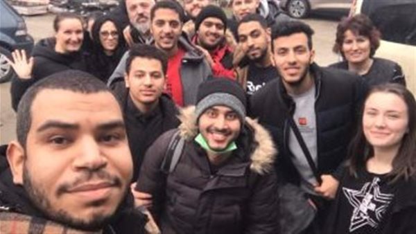 بعض الشباب العائدين