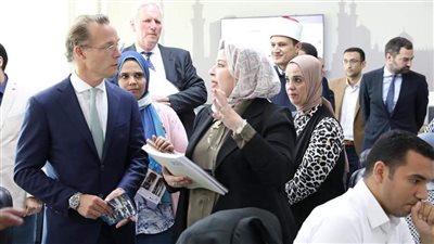 مرصد الأزهر يستعرض جهوده في مكافحة التطرف والإرهاب خلال استقباله مبعوث المملكة الهولندية الخاص للمناخ