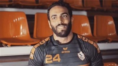 الزمالك يجدد عقد لاعبه علي هشام نجم فريق اليد