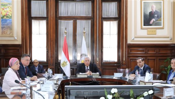 وزير الزراعة والوكالة