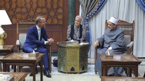 شيخ الأزهر والأمير