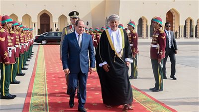 السيسي يختتم زيارته إلى سلطنة عمان.. ويدعو السلطان هيثم بن طارق لحضور قمة المناخ بشرم الشيخ