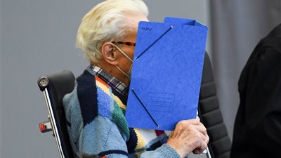 بعد 80 عاما.. الحكم على مُسن نازي قتل 3000 سجين بالحرب العالمية