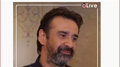 كريم عبد العزيز: مروان حامد واخد مني كُلى ومرئ وزمارة | فيديو