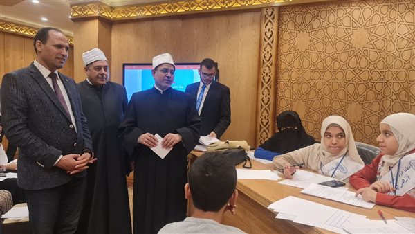 الأزهر يمثل مصر في