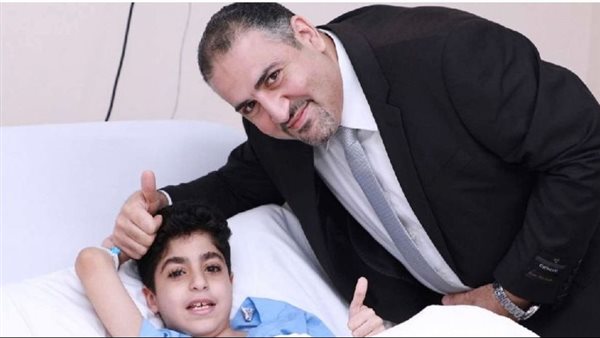 الأب «أمير الهواري»