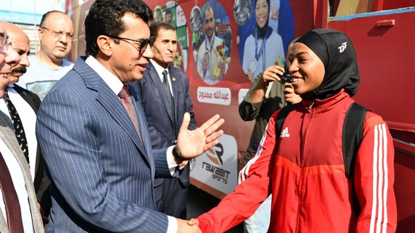 استقبال وزير الرياضة