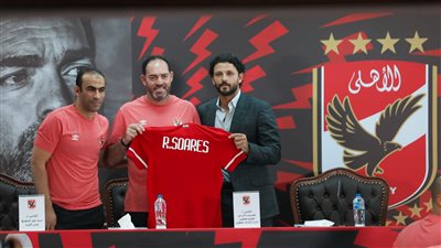 بالأسماء.. تعرف على خريطة صفقات الأهلي واللاعبين الراحلين 