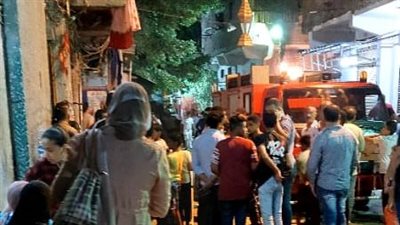 استخراج جثامين ونجاة سكان بأعجوبة.. تفاصيل ليلة حزينة على سكان العقار المنهار بالإسكندرية 