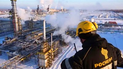 حال خفض الإنتاج الروسي.. قفزة جديدة تنتظر أسعار النفط عالميًا والبرميل سيسجل 380 دولارا 