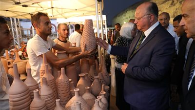 جواهرجية الطين.. محافظ القاهرة من مهرجان الفواخير: إحياء الحرف التراثية تعبير عن الهوية الوطنية