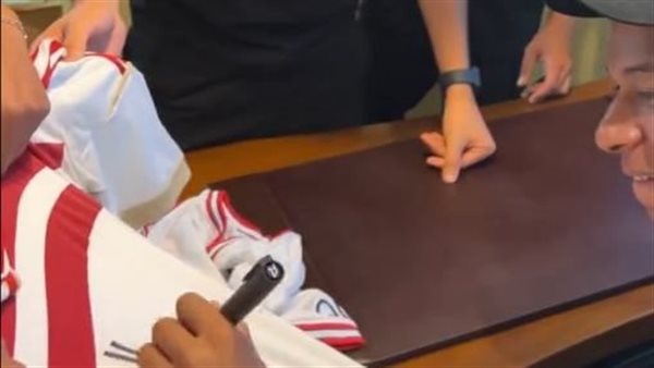 كيليان مبابي يمضي