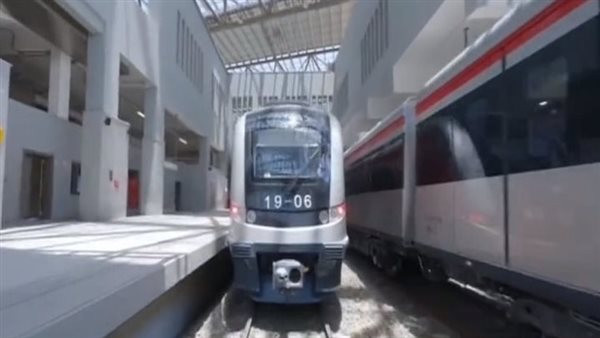 القطار الكهربائي