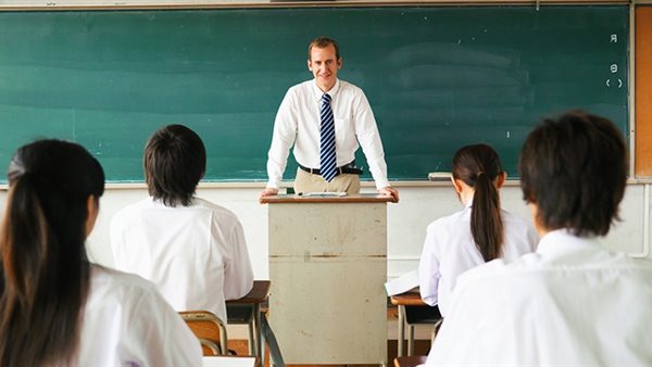 التقديم في مسابقة