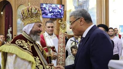 محافظ المنيا يشهد حفل تجليس الأنبا أنيانوس مطرانا لبني مزار والبهنسا