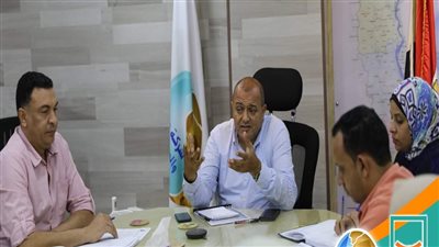 رئيس شركة مياه المنيا يتابع تنفيذ الأعمال لمشروعات حياة كريمة