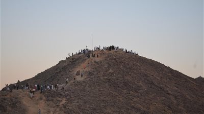 القاهرة 24.. فى حضرة قطب الصوفية بجبل حميثرة وإلغاء الاحتفالات بالمولد للعام الثالث على التوالي