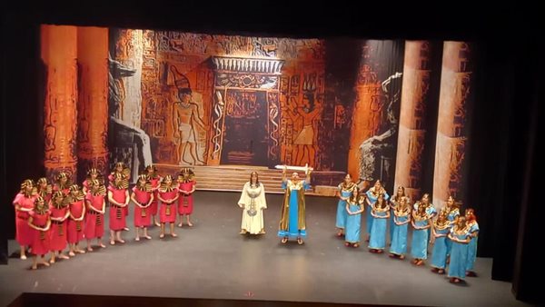 العرض المسرحي أوبرا