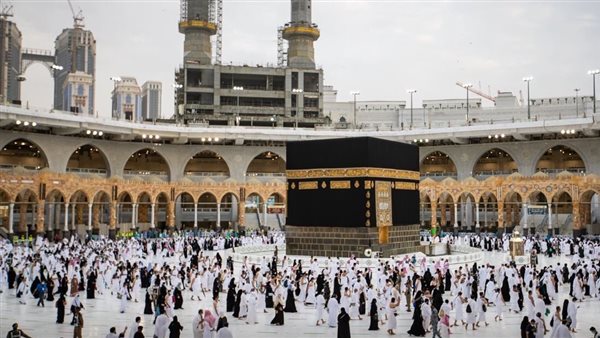 طواف حول الكعبة