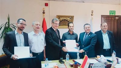 تفاصيل نجاح فريق طبي بمستشفى بنها الجامعي في إعادة يد مبتورة بالكامل لشاب