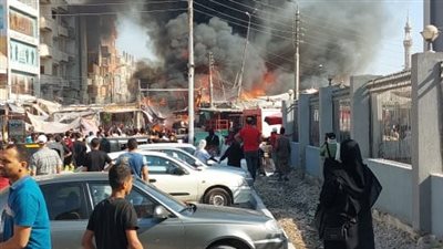 حريق هائل بسوق القنطرة غرب بالإسماعلية.. والدفع بـ10 سيارات إطفاء للسيطرة على الحريق| صور