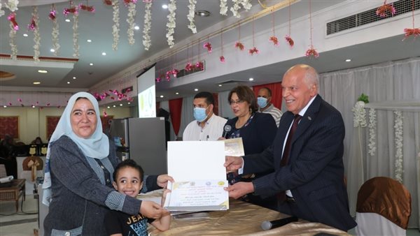 برنامج تأهيل القيادات