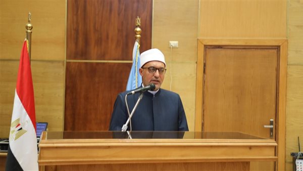 الدكتور نظير عياد