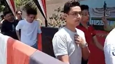 سعادة بين طلاب الشهادة الثانوية عقِب امتحان اللغة الأجنبية الأولى: كان سهل | بث مباشر 