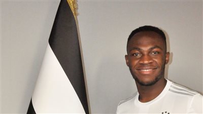 رسميًا.. بشكتاش يعلن تعاقده مع الكونغولي جاكسون موليكا