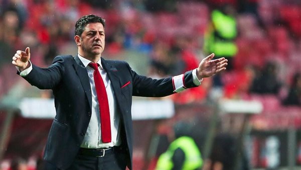 روي فيتوريا 