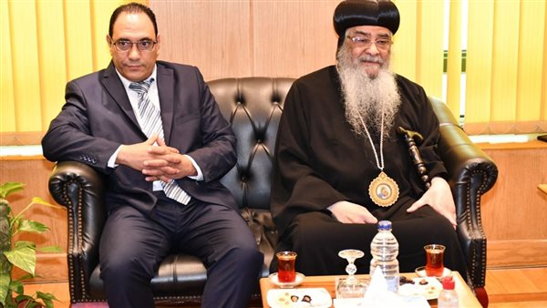 محافظ الفيوم يستقبل