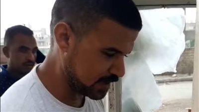 صاحب أقدم عربة كشري بالمنيا: الأسعار من 3 إلى 10 جنيهات | بث مباشر