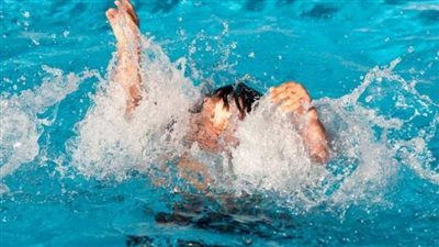 كان بيستحمى.. تفاصيل مصرع طالب غرقًا داخل مياه إحدى الترع بسوهاج أول أيام العيد | بث مباشر