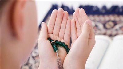 ما هو الدعاء المستحب يوم الجمعة؟.. يا مقلب القلوب ثبت قلبي على دينك