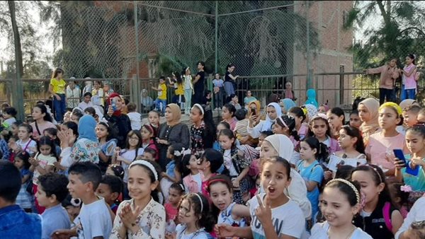 احتفالات مراكز شباب