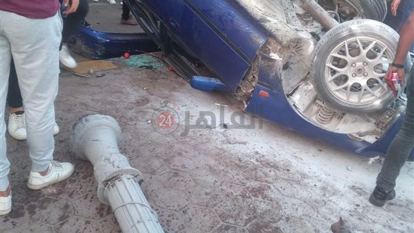 حادث تصادم سيارتين