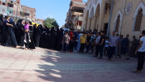 تشيع جثمان شاب قتل