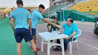 المقاولون العرب يحفز اللاعبين بجلسة خاصة قبل مواجهة الزمالك