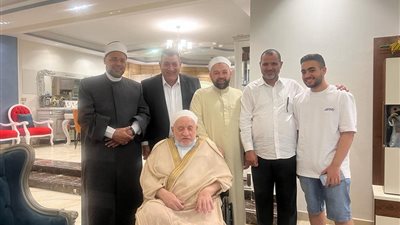 أول ظهور للدكتور أحمد عمر هاشم عضو هيئة كبار العلماء بعد وعكته الصحية| فيديو