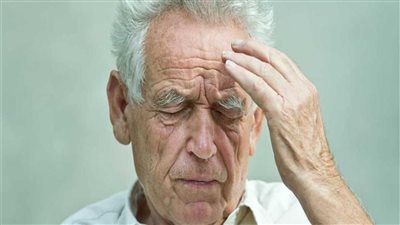 دراسة تكشف عن العلاقة بين أمراض اللثة ومرض الزهايمر