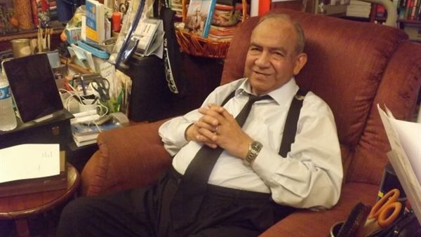 الدكتور إسماعيل عثمان