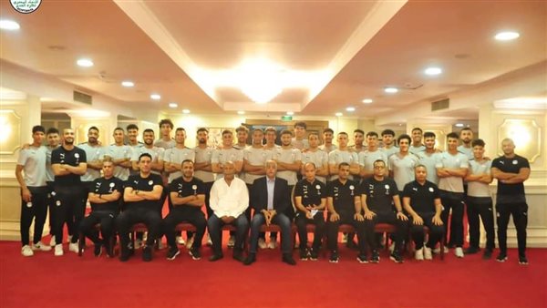 جمال علام مع لاعبي