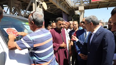 محافظ المنيا يلغى ترخيص سيارة أجرة لمخالفة التعريفة الجديدة المقررة