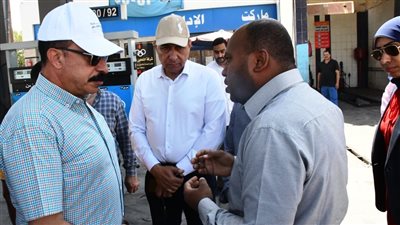 محافظ أسوان: لن نتهاون في مواجهة أية محاولات غير قانونية لزيادة التعريفة